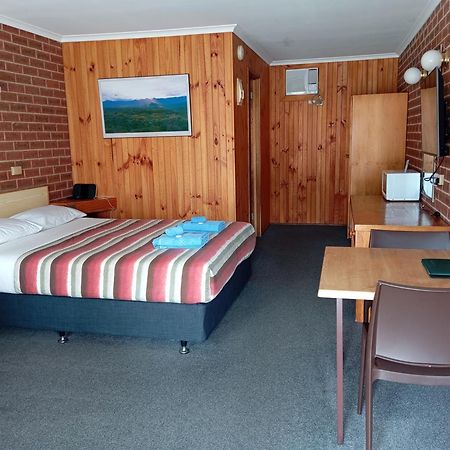 Orbost Country Road Motor Inn Exterior photo